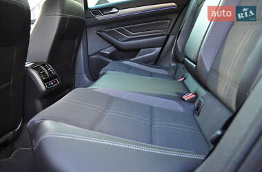 Универсал Volkswagen Passat Alltrack 2022 в 