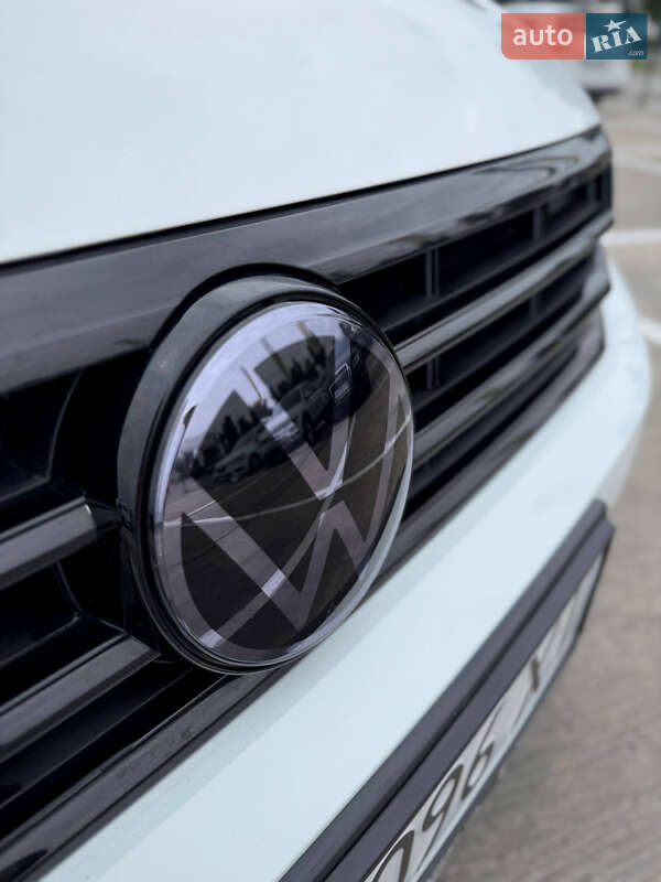 Универсал Volkswagen Passat Alltrack 2021 в Киеве фото 11 Универсал Volkswagen Passat Alltrack 2021 в Киеве
