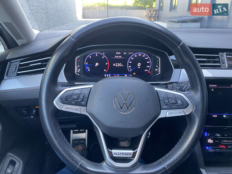 Универсал Volkswagen Passat Alltrack 2021 в Луцке