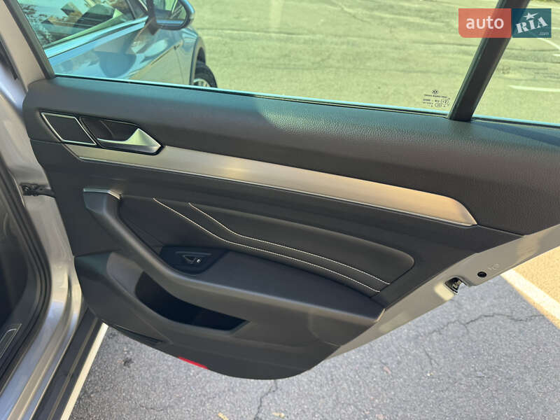 Универсал Volkswagen Passat Alltrack 2019 в Львове фото 39 Универсал Volkswagen Passat Alltrack 2019 в Львове