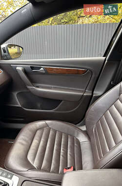Универсал Volkswagen Passat Alltrack 2012 в 