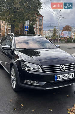Универсал Volkswagen Passat Alltrack 2012 в 