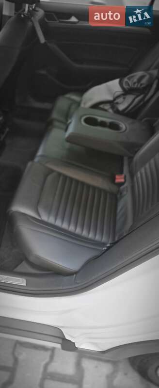 Универсал Volkswagen Passat Alltrack 2017 в Львове фото 28 Универсал Volkswagen Passat Alltrack 2017 в Львове