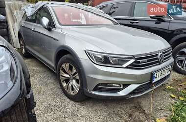 Универсал Volkswagen Passat Alltrack 2016 в Киеве