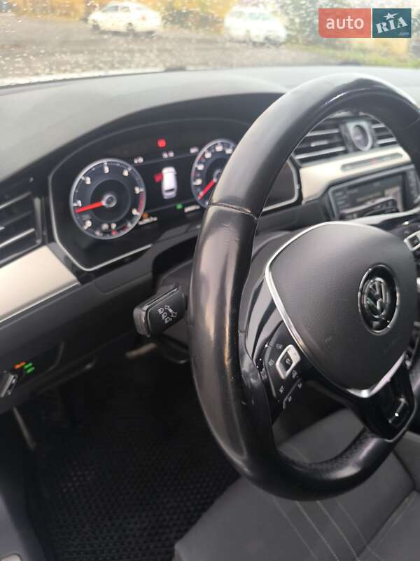 Универсал Volkswagen Passat Alltrack 2015 в Ужгороде фото 15 Универсал Volkswagen Passat Alltrack 2015 в Ужгороде