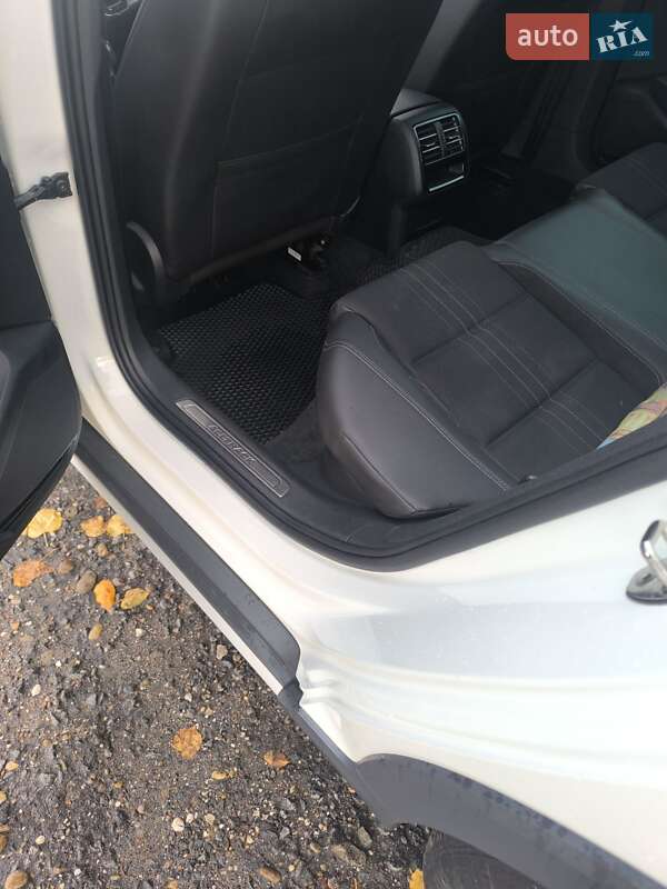 Универсал Volkswagen Passat Alltrack 2015 в Ужгороде фото 20 Универсал Volkswagen Passat Alltrack 2015 в Ужгороде