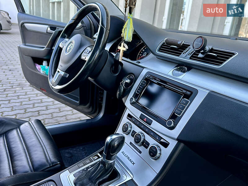 Универсал Volkswagen Passat Alltrack 2013 в Дрогобыче