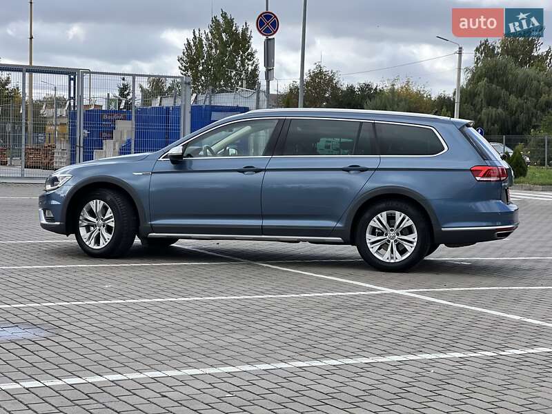 Универсал Volkswagen Passat Alltrack 2017 в Дубно
