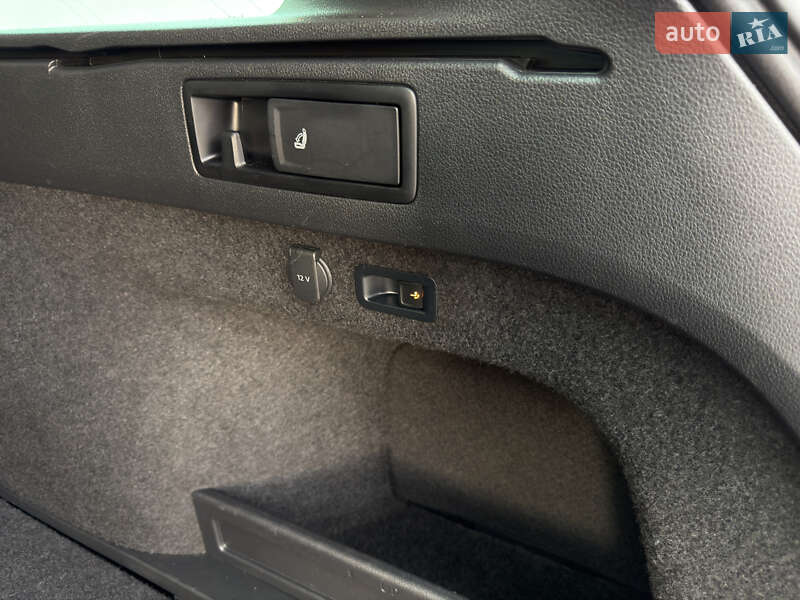 Универсал Volkswagen Passat Alltrack 2020 в Луцке фото 60 Универсал Volkswagen Passat Alltrack 2020 в Луцке