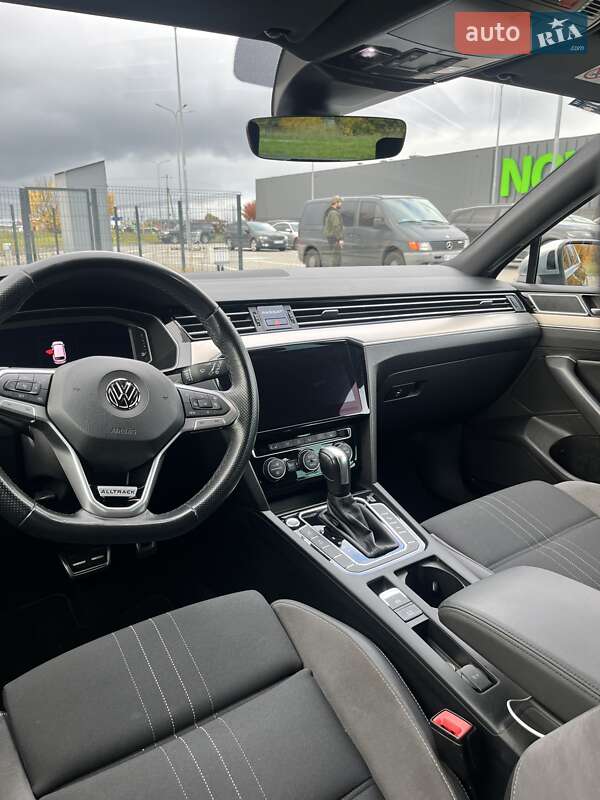 Універсал Volkswagen Passat Alltrack 2019 в Києві