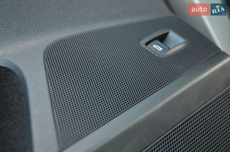 Универсал Volkswagen Passat Alltrack 2014 в Дрогобыче