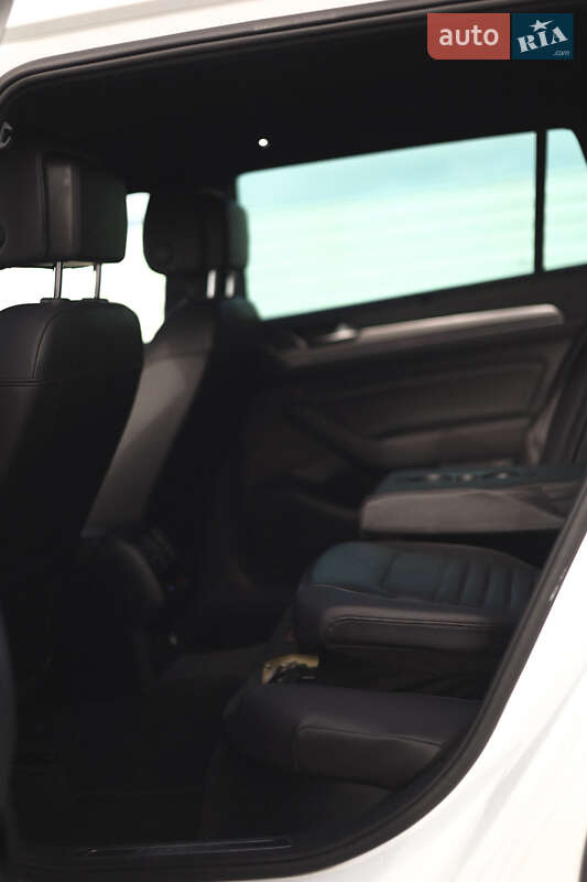 Универсал Volkswagen Passat Alltrack 2017 в Львове