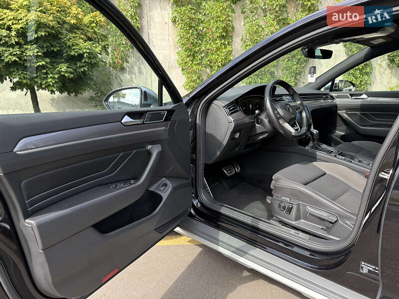 Универсал Volkswagen Passat Alltrack 2020 в Ровно фото 28 Универсал Volkswagen Passat Alltrack 2020 в Ровно