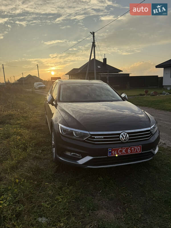 Универсал Volkswagen Passat Alltrack 2016 в Луцке