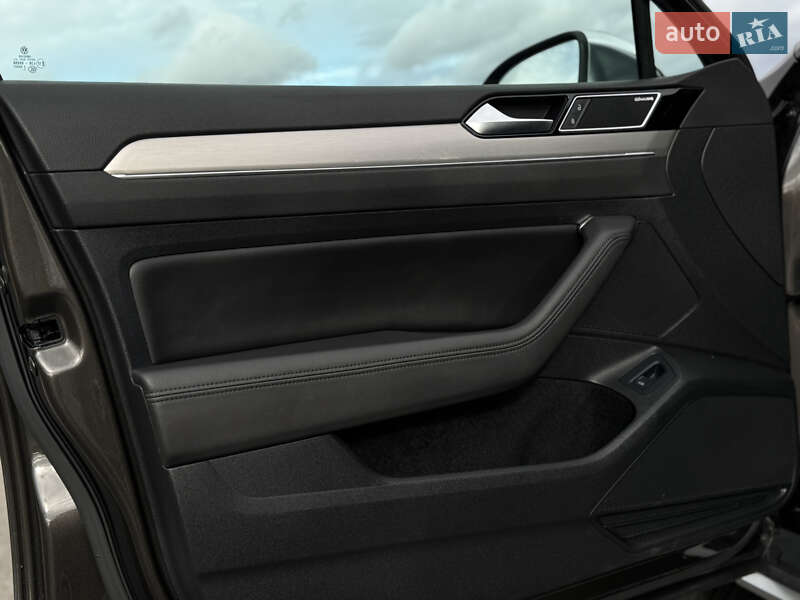 Универсал Volkswagen Passat Alltrack 2018 в Львове