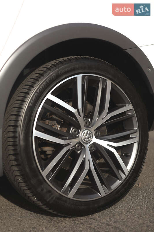 Универсал Volkswagen Passat Alltrack 2017 в Львове фото 33 Универсал Volkswagen Passat Alltrack 2017 в Львове