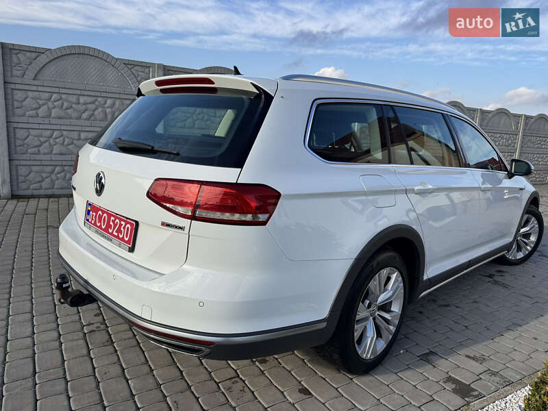 Универсал Volkswagen Passat Alltrack 2018 в Дубно