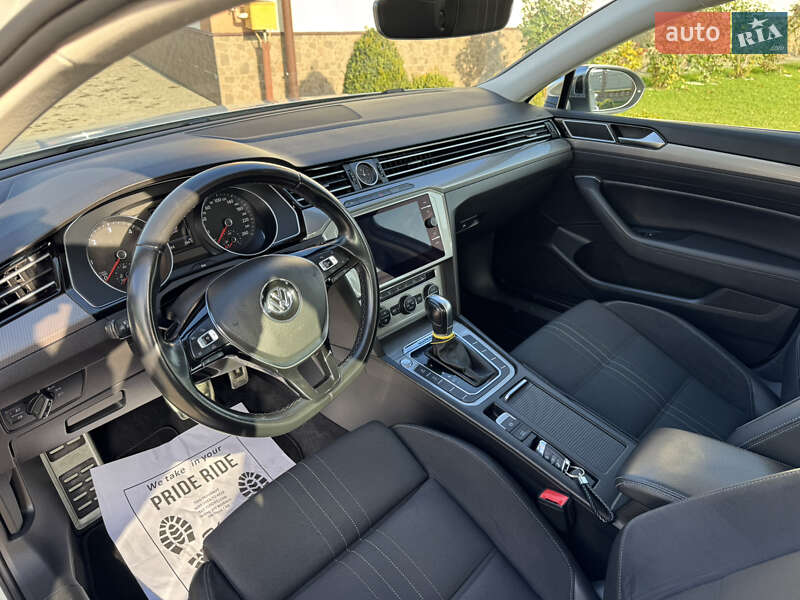 Универсал Volkswagen Passat Alltrack 2018 в Дубно
