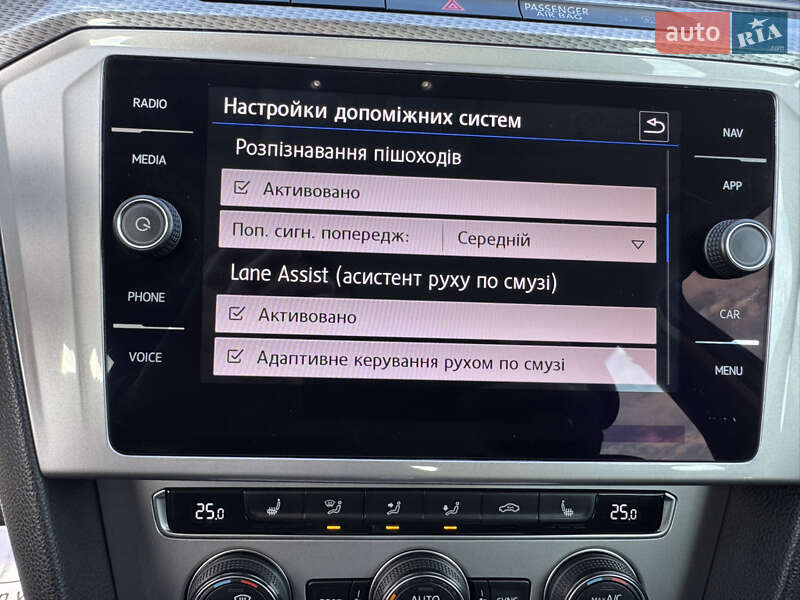 Универсал Volkswagen Passat Alltrack 2018 в Дубно