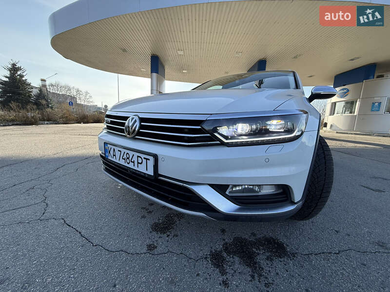 Универсал Volkswagen Passat Alltrack 2016 в Миргороде