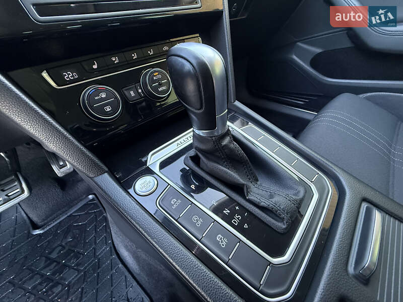 Универсал Volkswagen Passat Alltrack 2016 в Миргороде