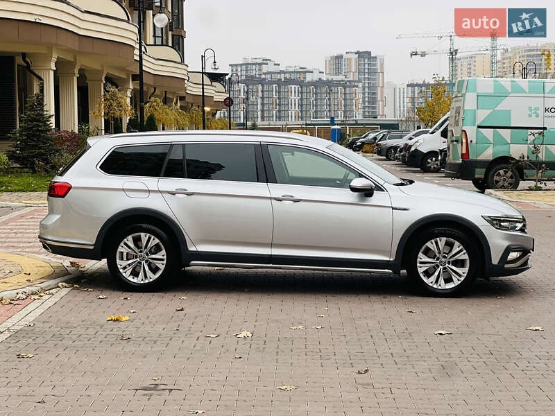 Универсал Volkswagen Passat Alltrack 2020 в Киеве фото 10 Универсал Volkswagen Passat Alltrack 2020 в Киеве