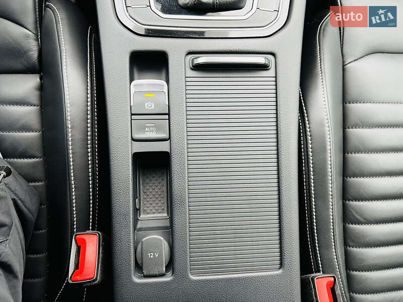 Универсал Volkswagen Passat Alltrack 2020 в Киеве фото 44 Универсал Volkswagen Passat Alltrack 2020 в Киеве