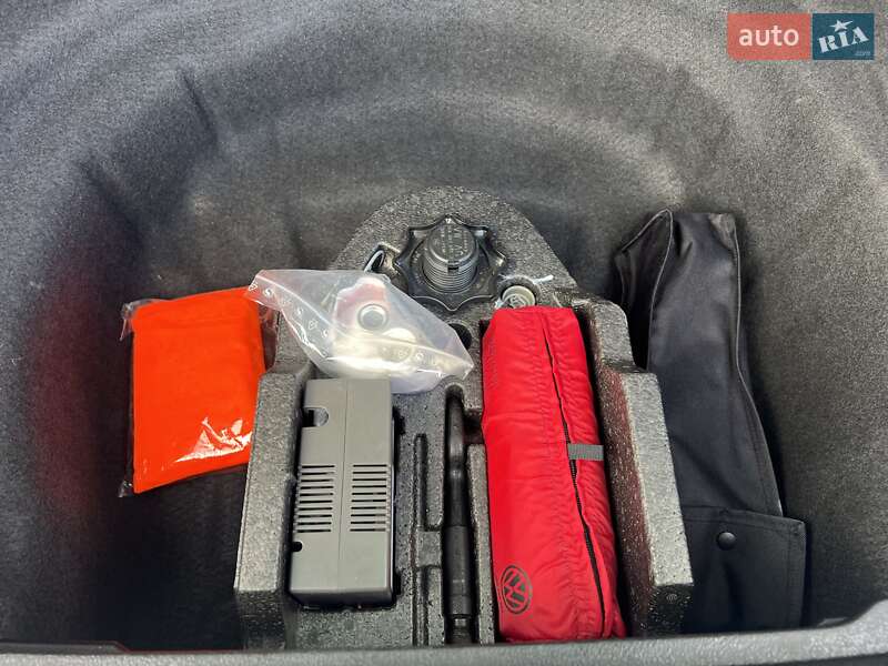 Универсал Volkswagen Passat Alltrack 2017 в Дубно