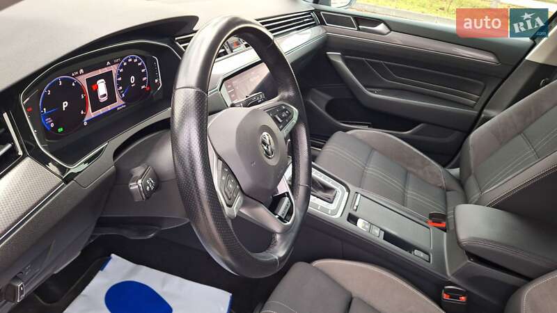 Универсал Volkswagen Passat Alltrack 2020 в Коломые