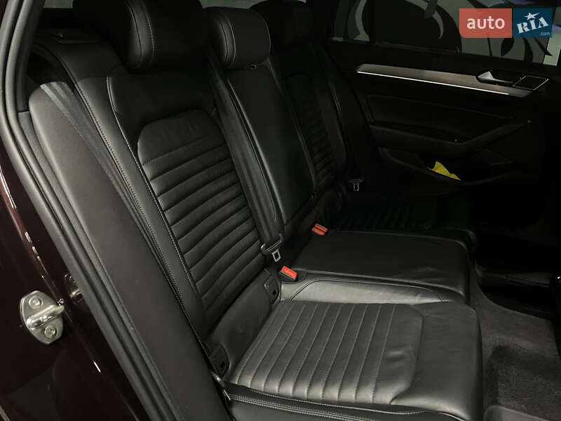 Универсал Volkswagen Passat Alltrack 2018 в Харькове фото 26 Универсал Volkswagen Passat Alltrack 2018 в Харькове