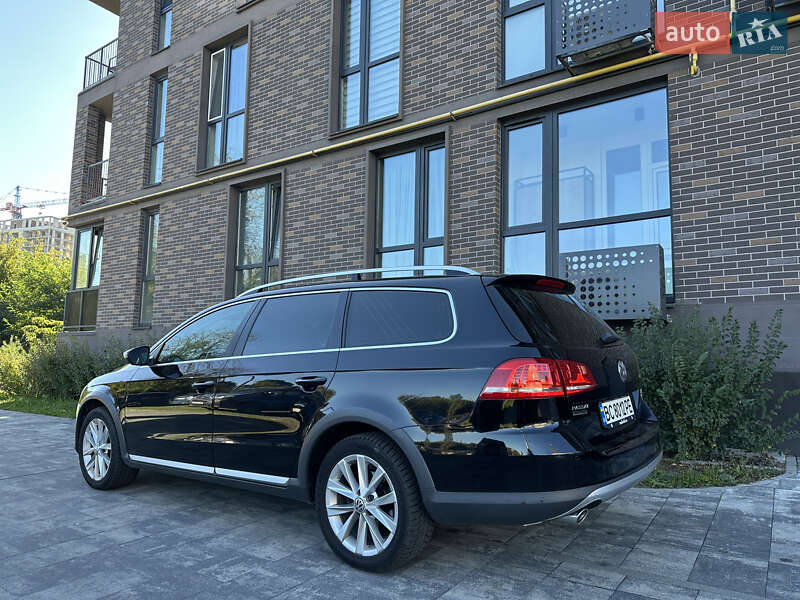 Универсал Volkswagen Passat Alltrack 2014 в Львове
