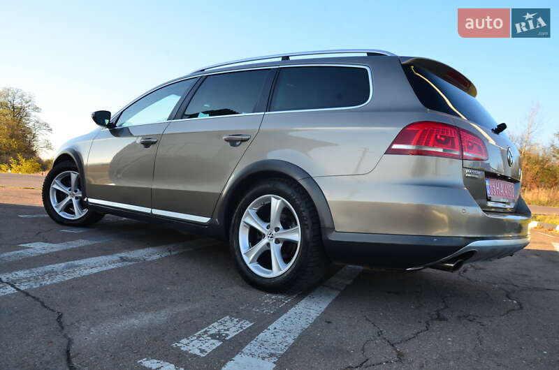 Універсал Volkswagen Passat Alltrack 2014 в Дрогобичі