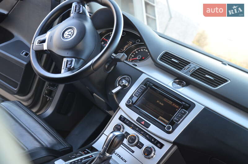 Універсал Volkswagen Passat Alltrack 2014 в Дрогобичі