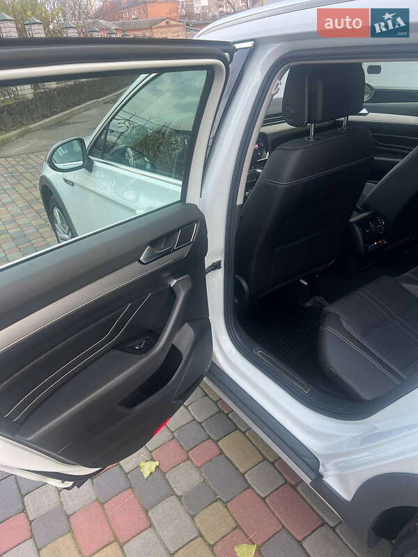 Универсал Volkswagen Passat Alltrack 2022 в Черкассах