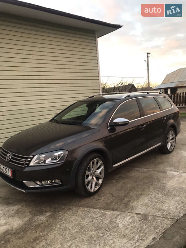 Універсал Volkswagen Passat Alltrack 2013 в Долині