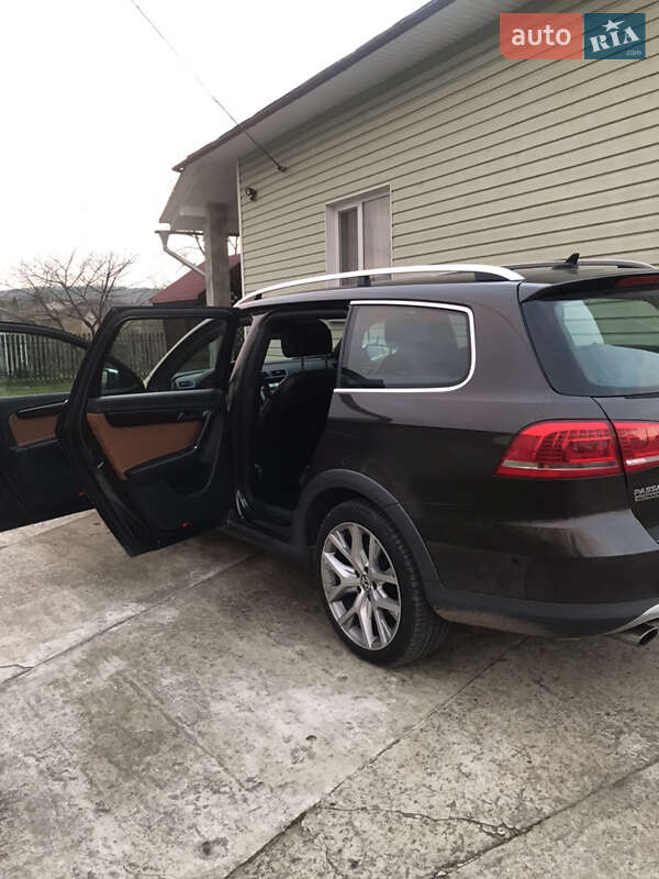 Універсал Volkswagen Passat Alltrack 2013 в Долині