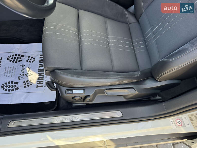 Универсал Volkswagen Passat Alltrack 2018 в Дубно