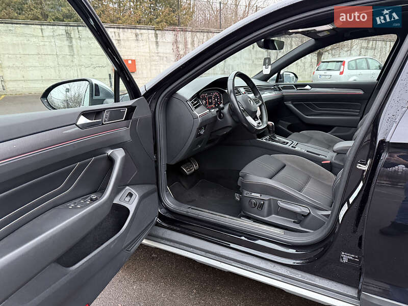 Універсал Volkswagen Passat Alltrack 2020 в Рівному