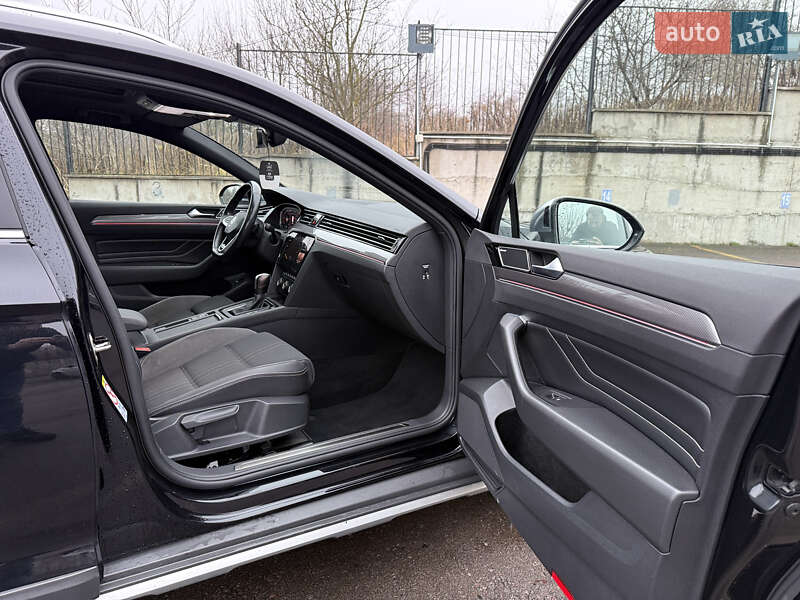 Універсал Volkswagen Passat Alltrack 2020 в Рівному