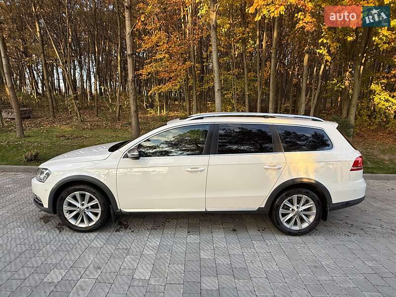Универсал Volkswagen Passat Alltrack 2013 в Львове