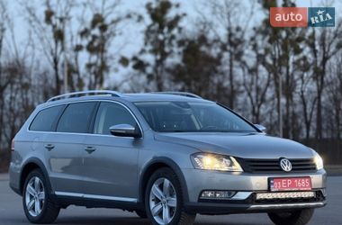 Універсал Volkswagen Passat Alltrack 2012 в Радивиліві