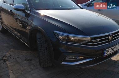 Универсал Volkswagen Passat Alltrack 2020 в Ровно