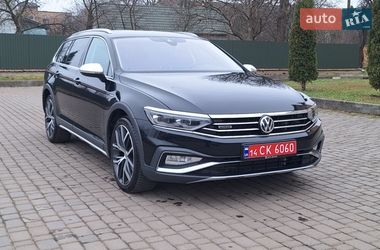 Универсал Volkswagen Passat Alltrack 2020 в Коломые