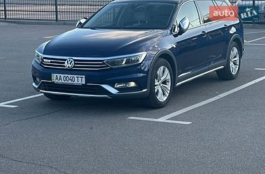Универсал Volkswagen Passat Alltrack 2018 в Киеве