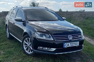 Універсал Volkswagen Passat Alltrack 2012 в Дніпрі