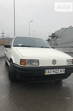 Седан Volkswagen Passat B3 1991 в Мукачево