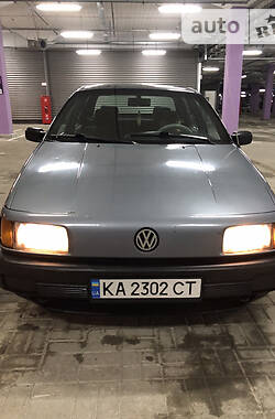 Седан Volkswagen Passat B3 1989 в Киеве
