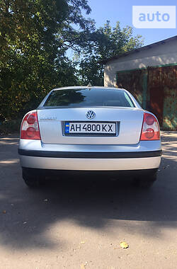Седан Volkswagen Passat B5 2003 в Покровске