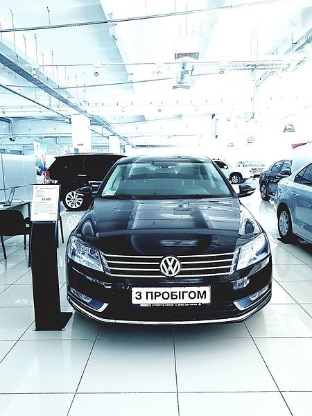 Volkswagen Passat 2015 року