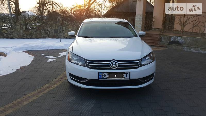 Volkswagen Passat 2013 року